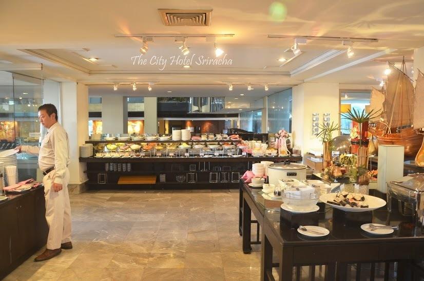 The City Hotel Sriracha By Bbh Japan Si Racha Eksteriør billede